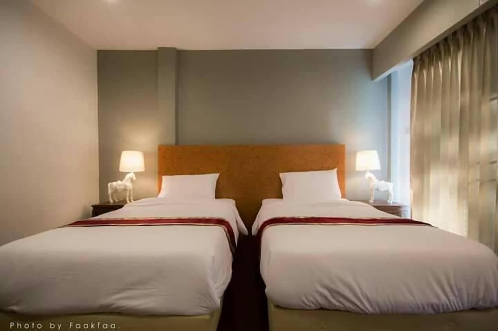 Season Namkorn Resort