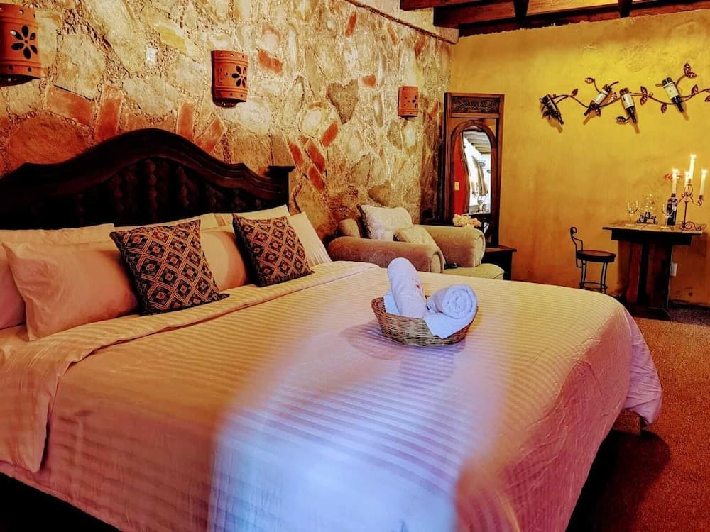 Hotel & Cava La Parroquia