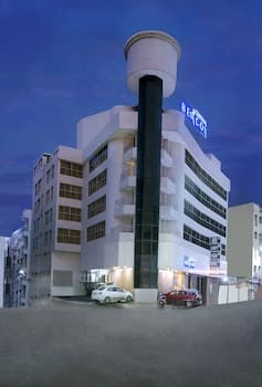 Central Beacon Hotel Surat