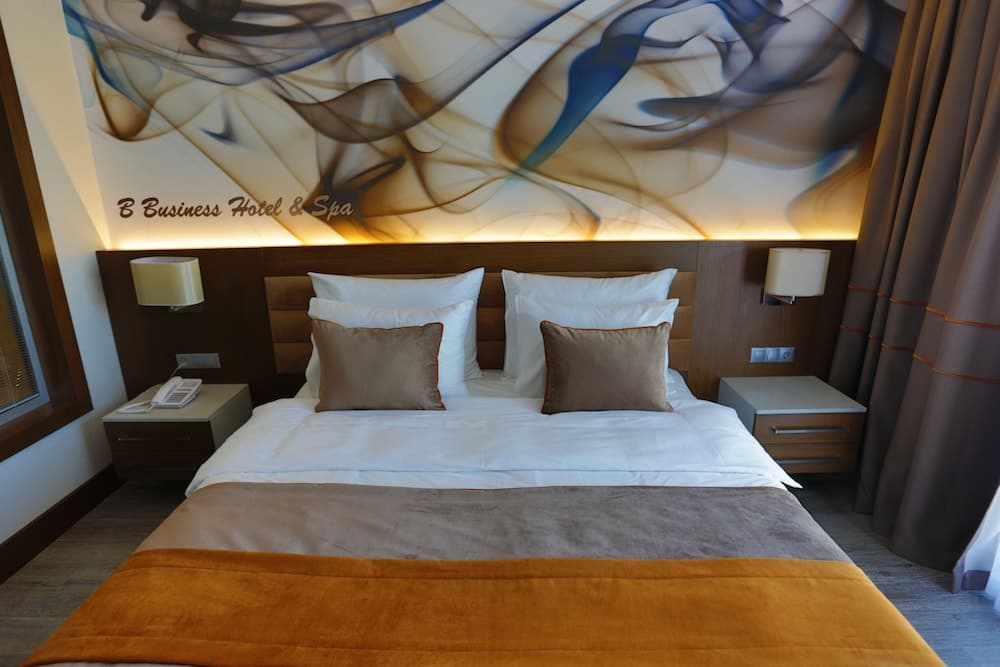 B Business Hotel & Spa