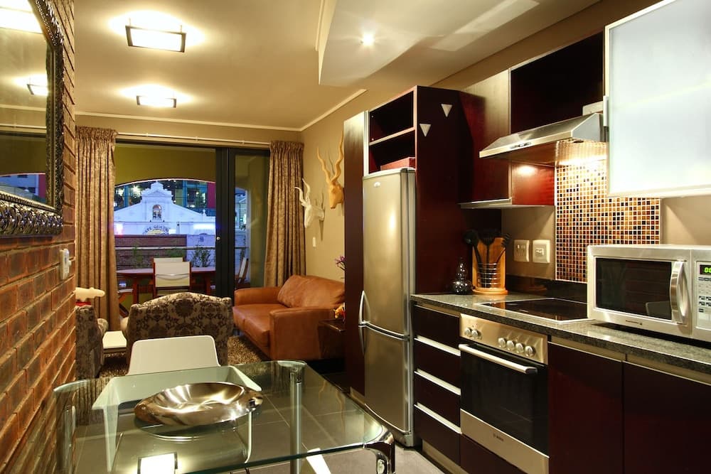 Afribode Rockwell Apartments