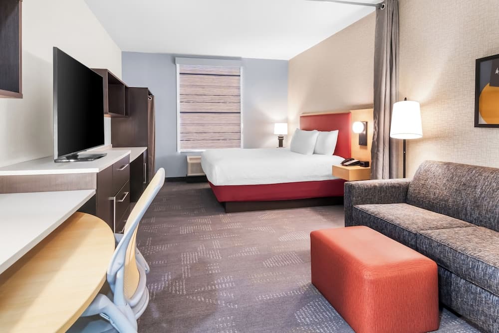 Home2 Suites by Hilton Dallas Grand Prairie