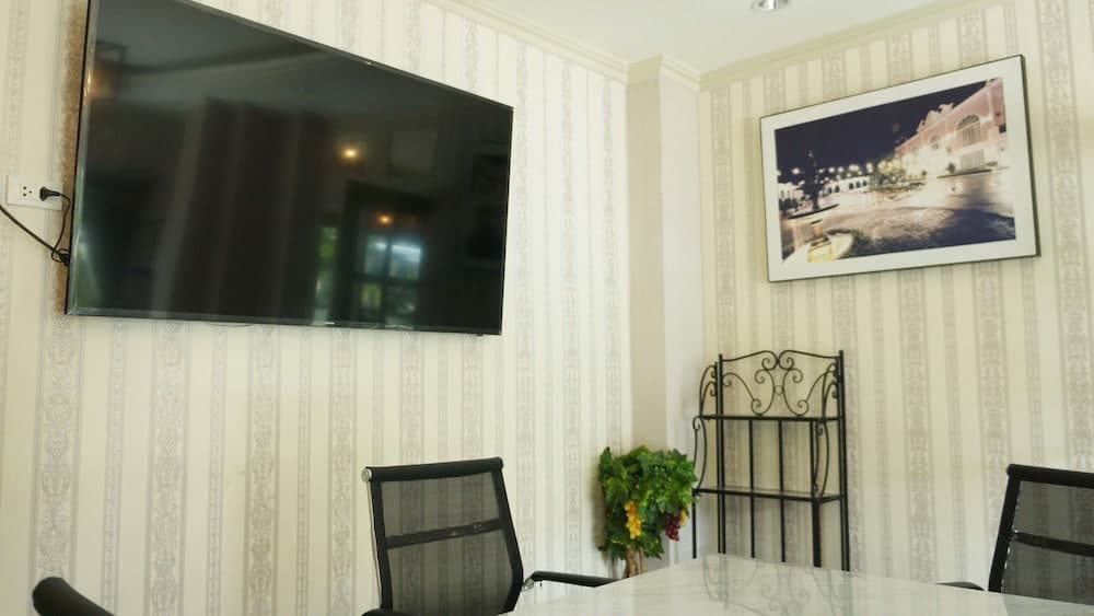 Westgate Residence Hotel