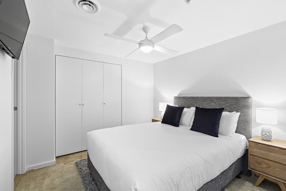 Melbourne Holiday Apartments Flinders Wharf