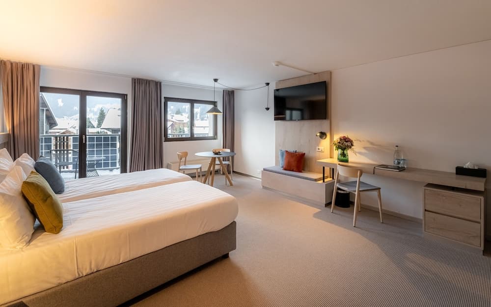 Victoria Hotel & Residence