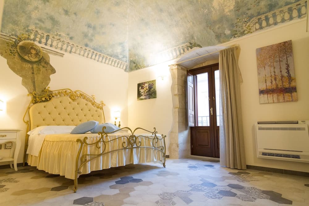 Palazzo Tasca Guest House & Luxury Suite