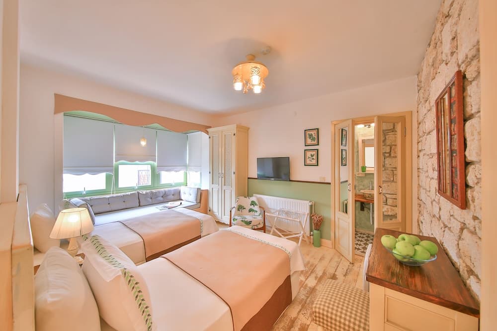 Palas Alacati - Adults Only