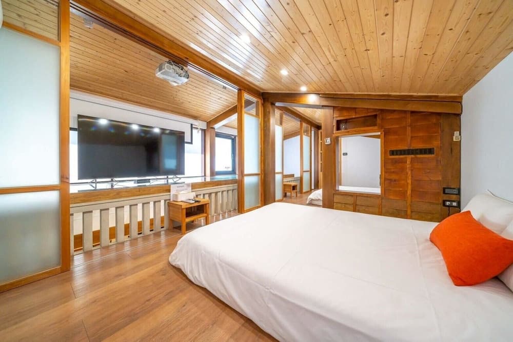 Suehirodori Japanese Entire Home No1