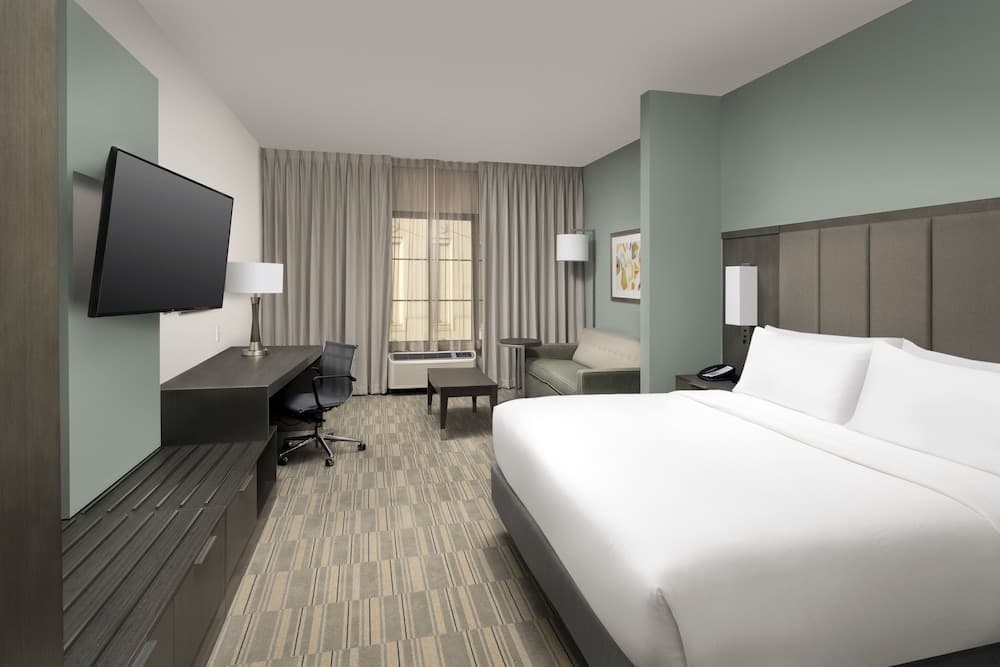 Holiday Inn Express Pensacola Downtown by IHG