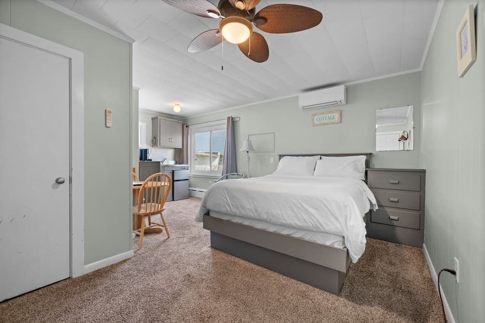 Echo Motel & Oceanfront Properties