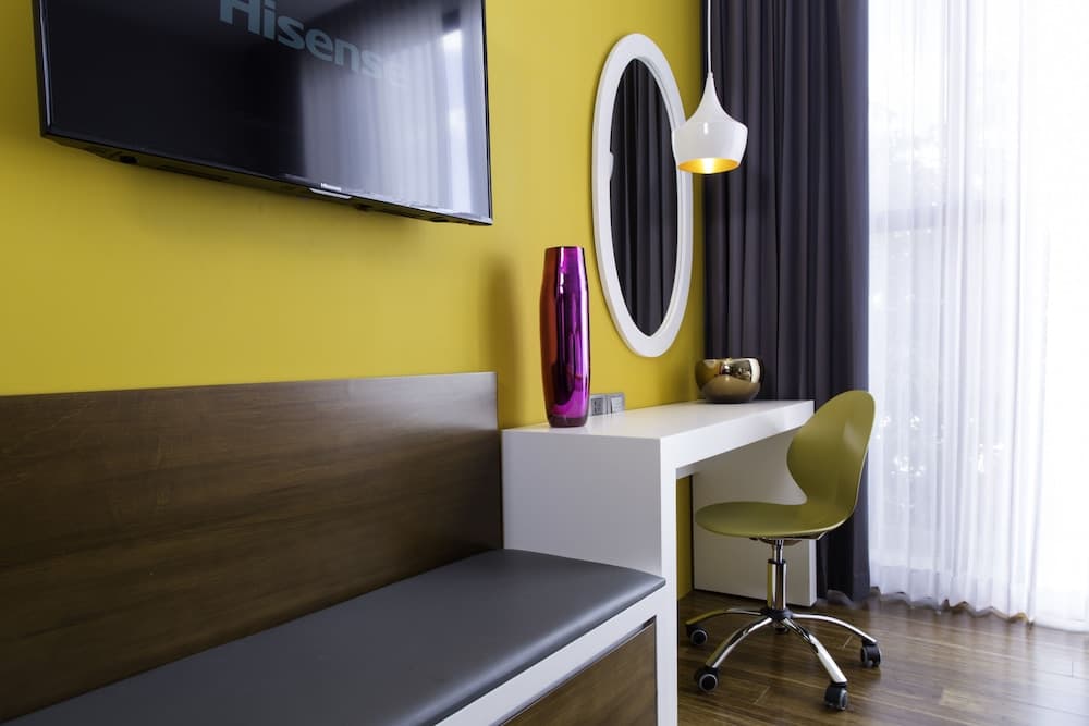 Hotel Love It CAS Consulate