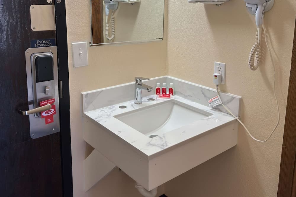 Econo Lodge Waite Park - St. Cloud