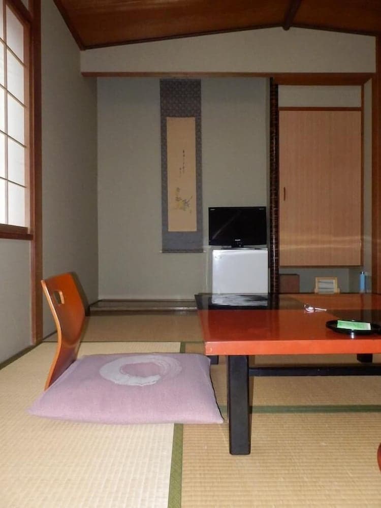 Kikunoya Ryokan
