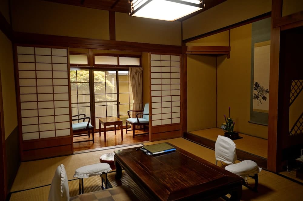 Meisho Sansuien - Yuda Onsen -