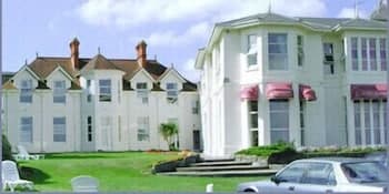 Sunningdale Apartments