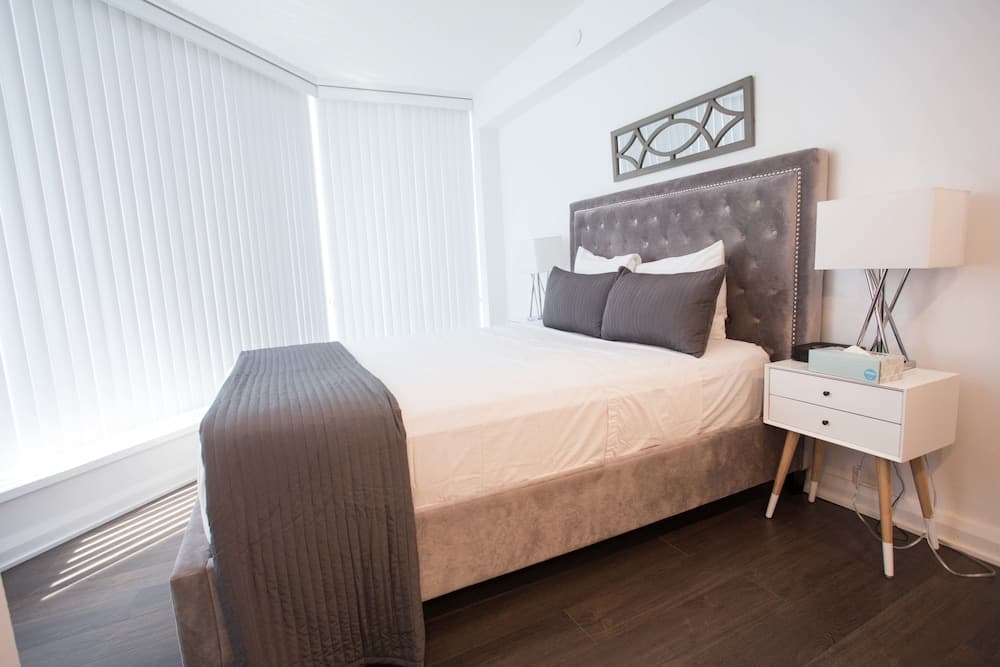 Altitude Suites Bellamond Yorkville