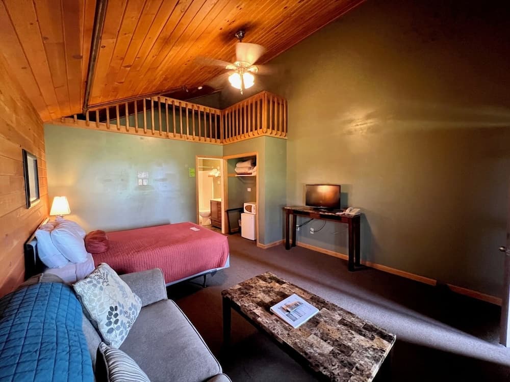 Bluff Point Golf Resort