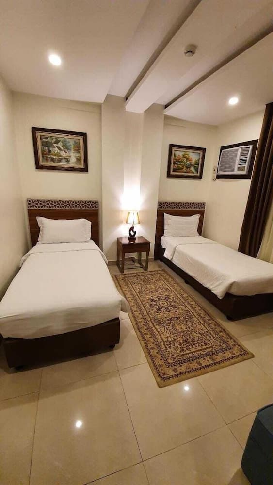 Dolphin Beach Resort