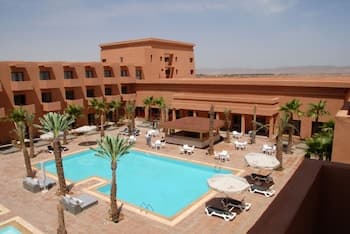 Oasis Palm Hotel