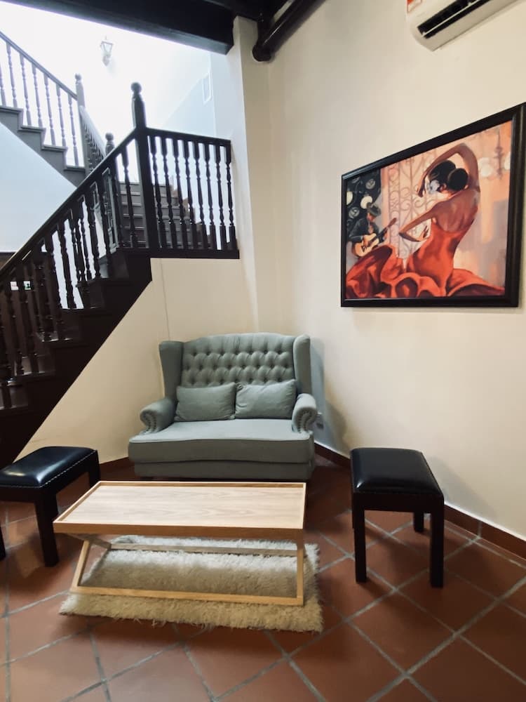 D'Nice Heritage House