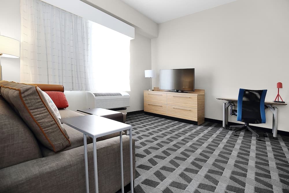 TownePlace Suites Grove City Mercer/Outlets