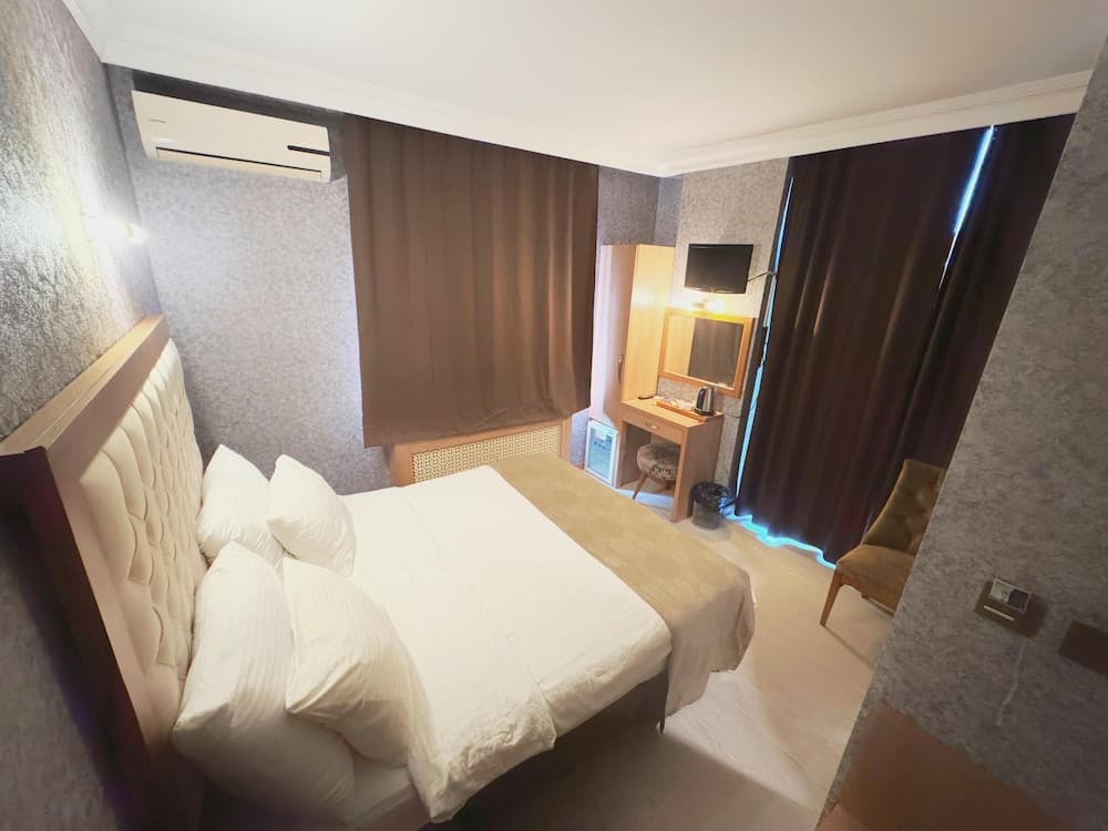 Lounge Boutique Hotel