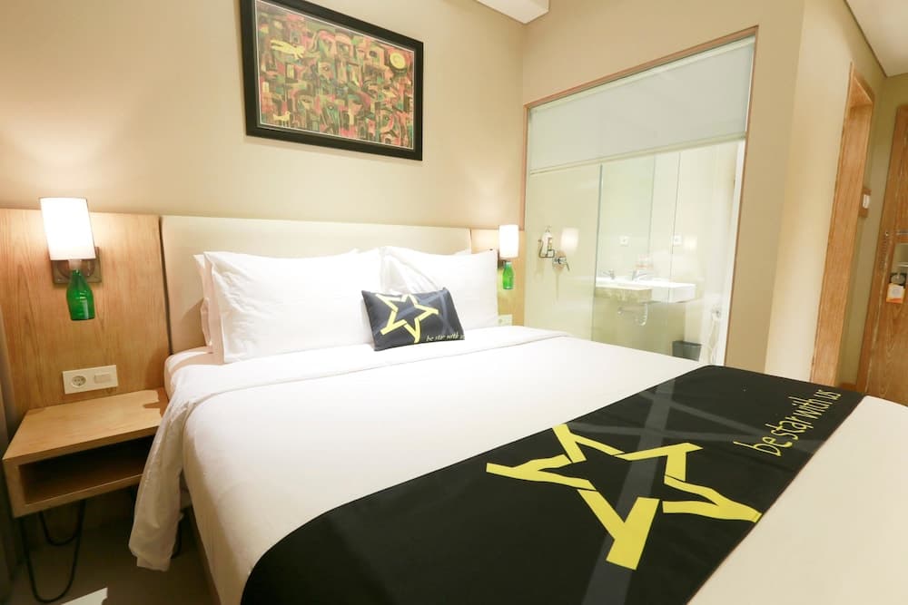 Yellow Star Hotel Gejayan