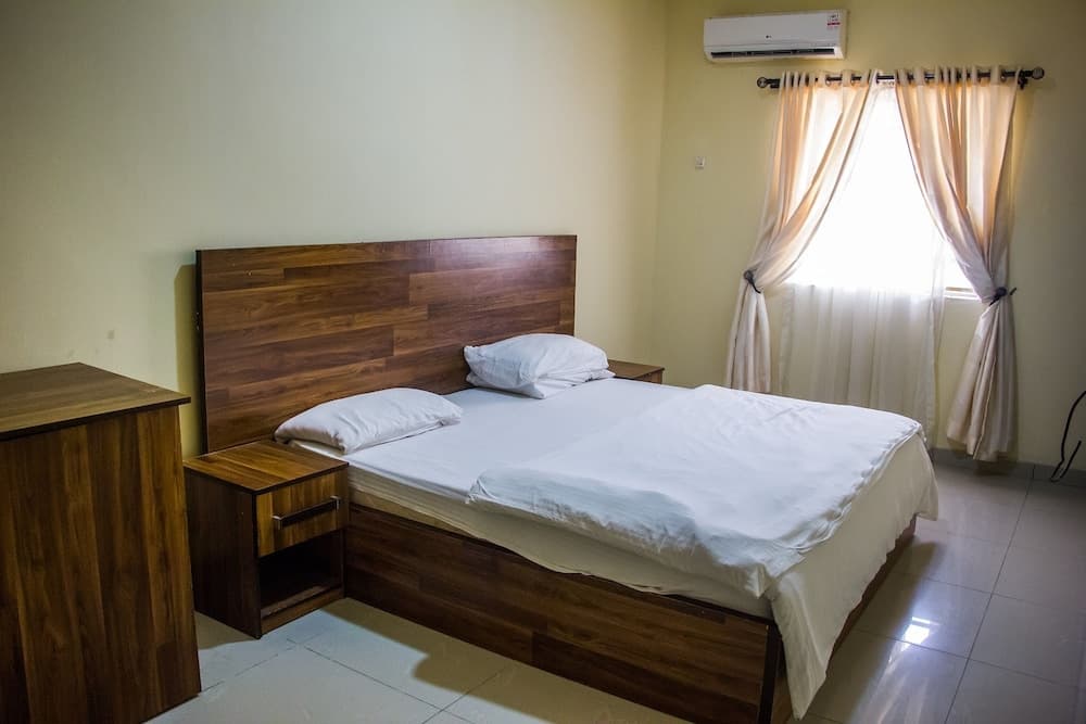 Ken Kol Apartments and Suites