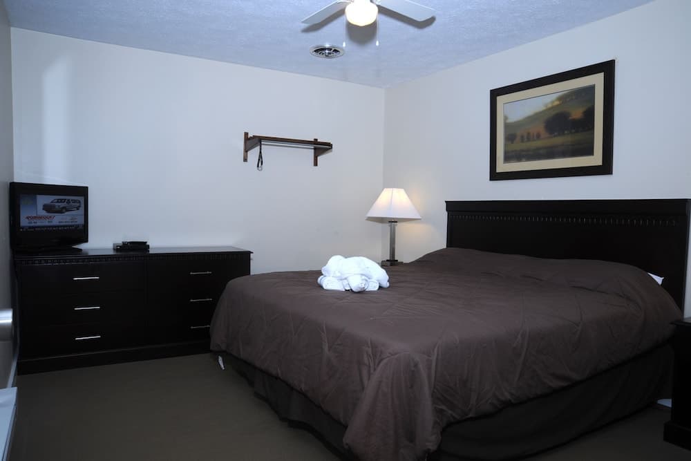 Carriage House Country Club