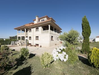 Pensión Residencia A Cruzán - Adults Only