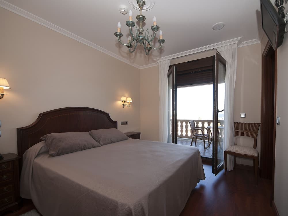 Pensión Residencia A Cruzán - Adults Only