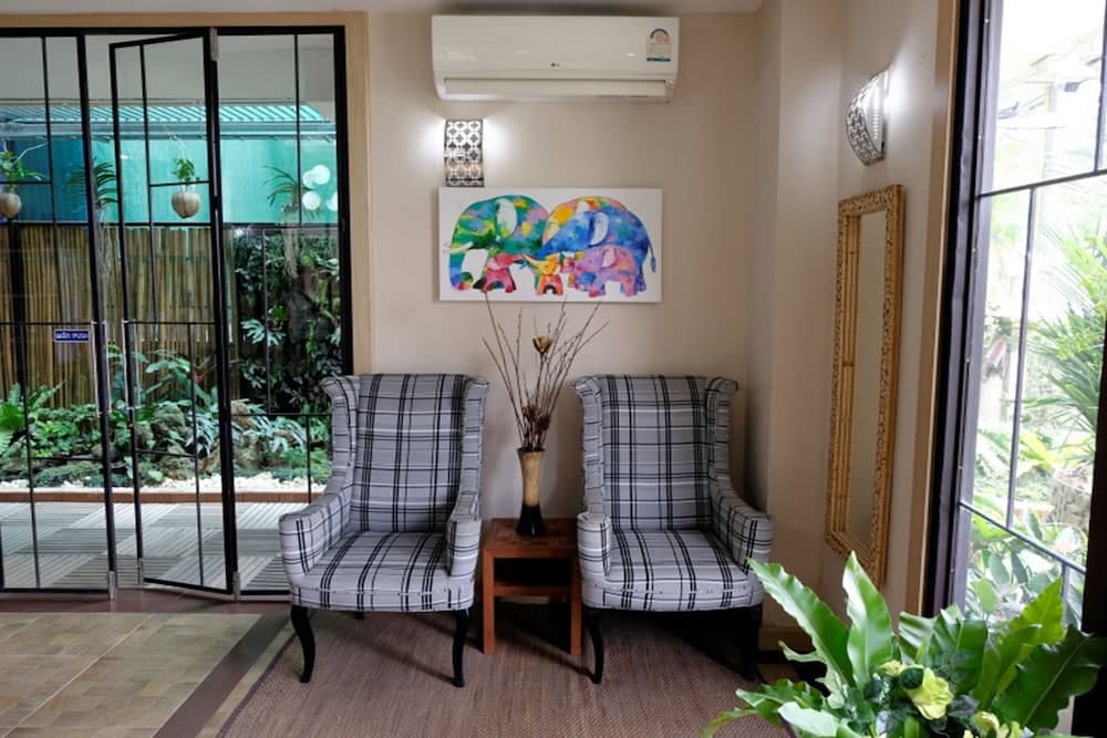 A Good Nite at Nimman