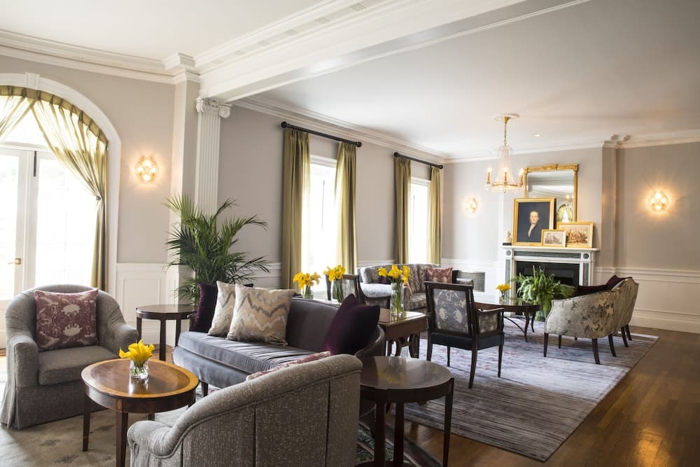 Williamsburg Inn, an official Colonial Williamsburg Hotel