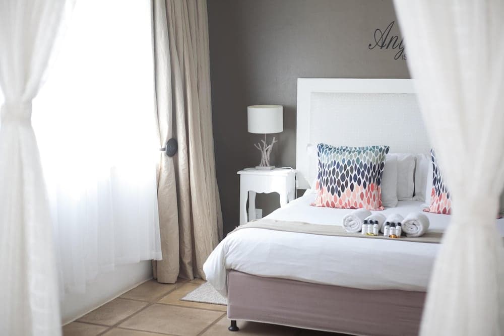 Caza Beach Guesthouse