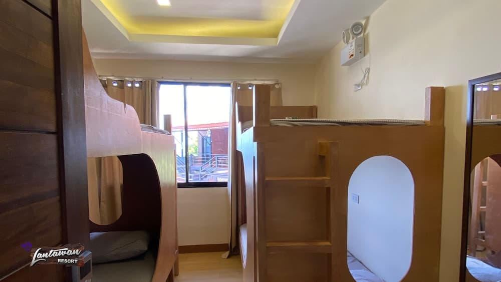 24/7 Lantawan Resort