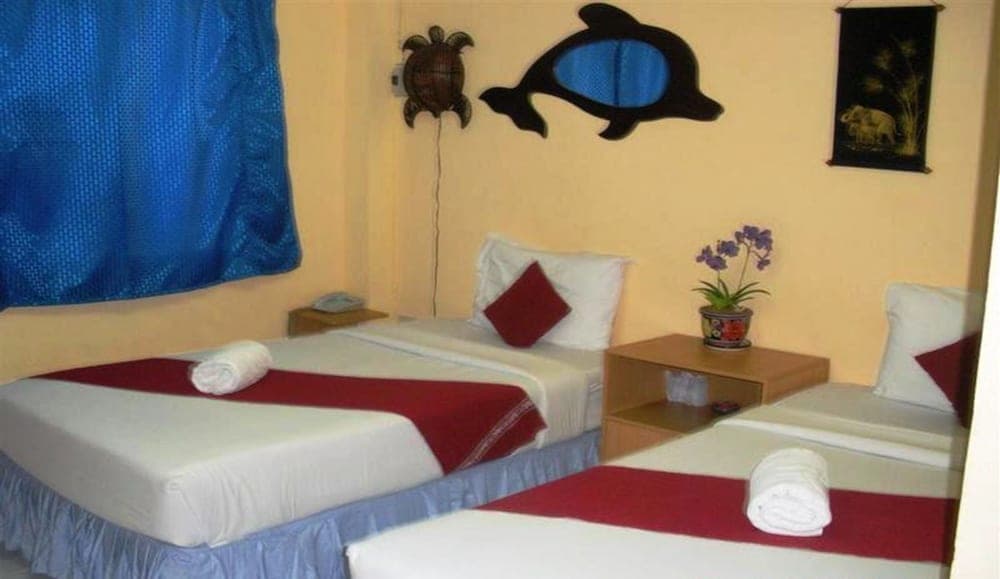 All In 1 Guesthouse Chiang Mai