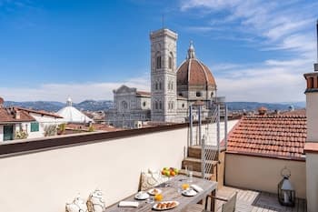Repubblica Firenze Luxury Apartments | UNA ESPERIENZE