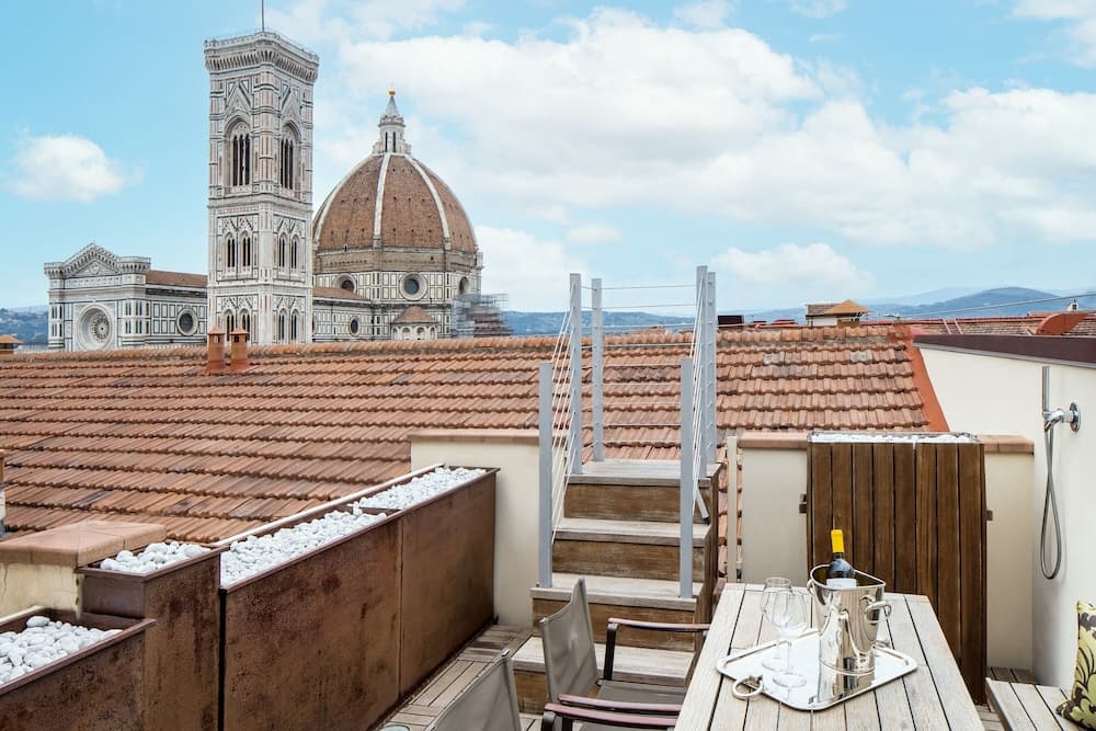 Repubblica Firenze Luxury Apartments | UNA ESPERIENZE