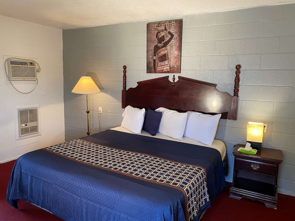 Knights Inn Fairview