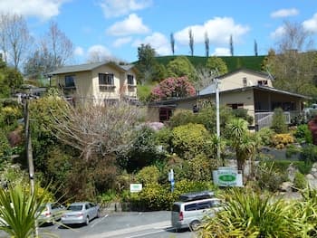 Waitomo Caves Guest Lodge