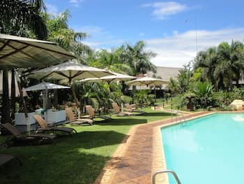Summerfield Luxury Resort & Botanical Garden