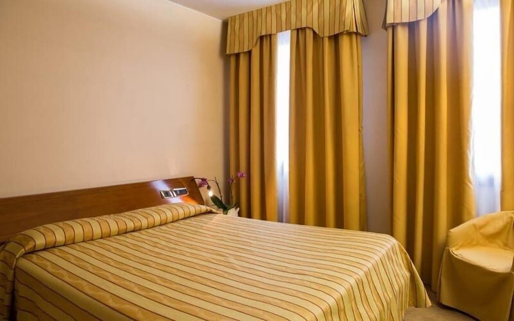 Hotel Ristorante Villa Monica