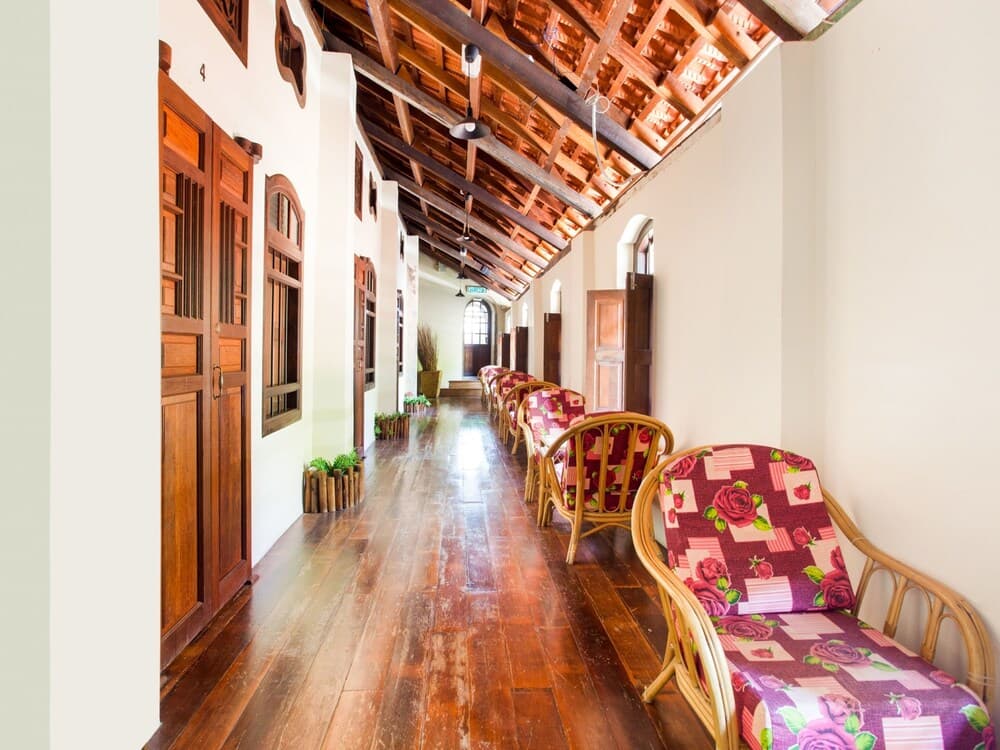 OYO 89481 RG Heritage Boutique