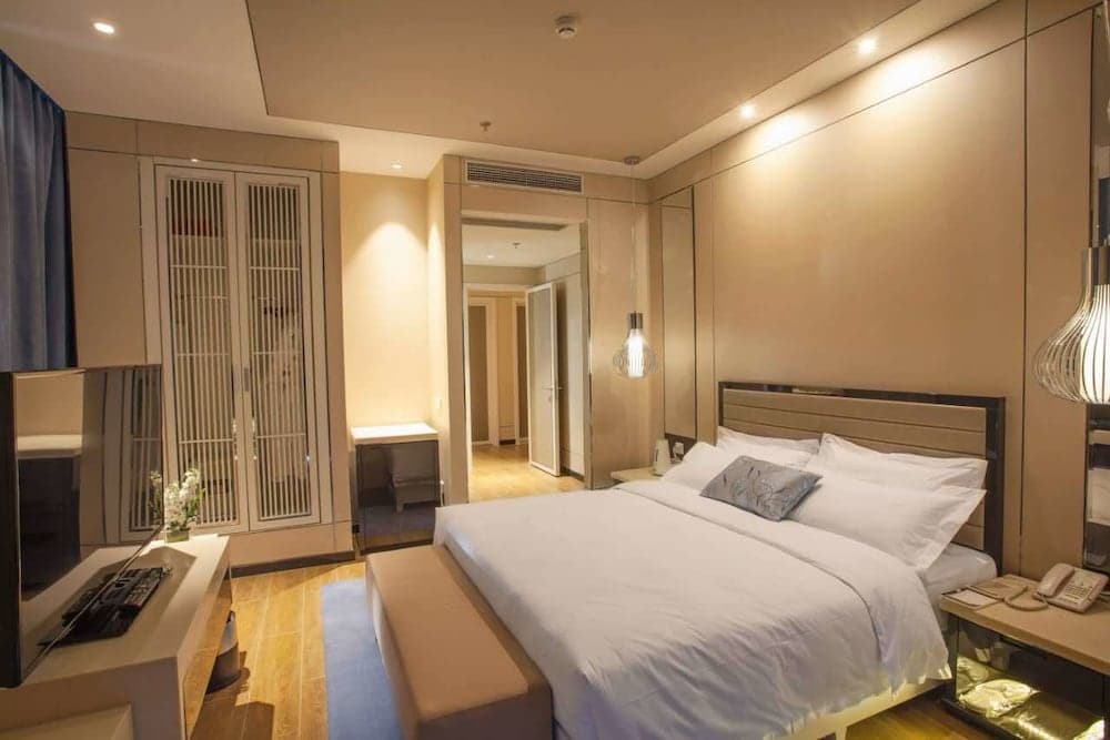 Free Comfort Holiday Hotel Xishan