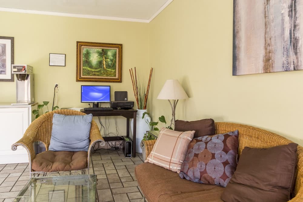 Premier Inns Thousand Oaks