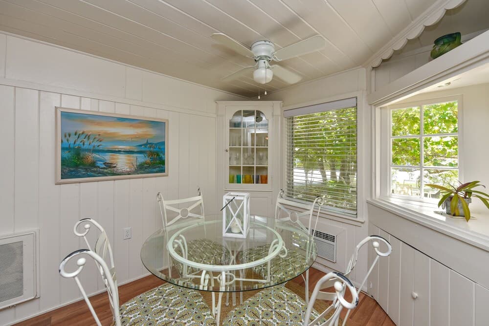 Banana Cabana and Cottage by Beachside Management