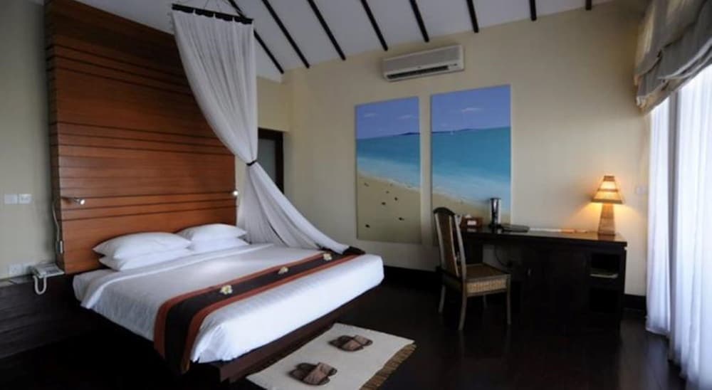 Bay Of Bengal Resort