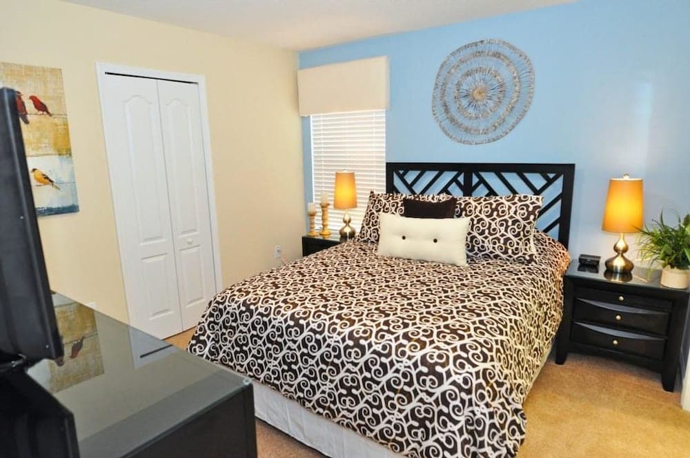 2318 Providence House 6 Bedroom by Florida Star