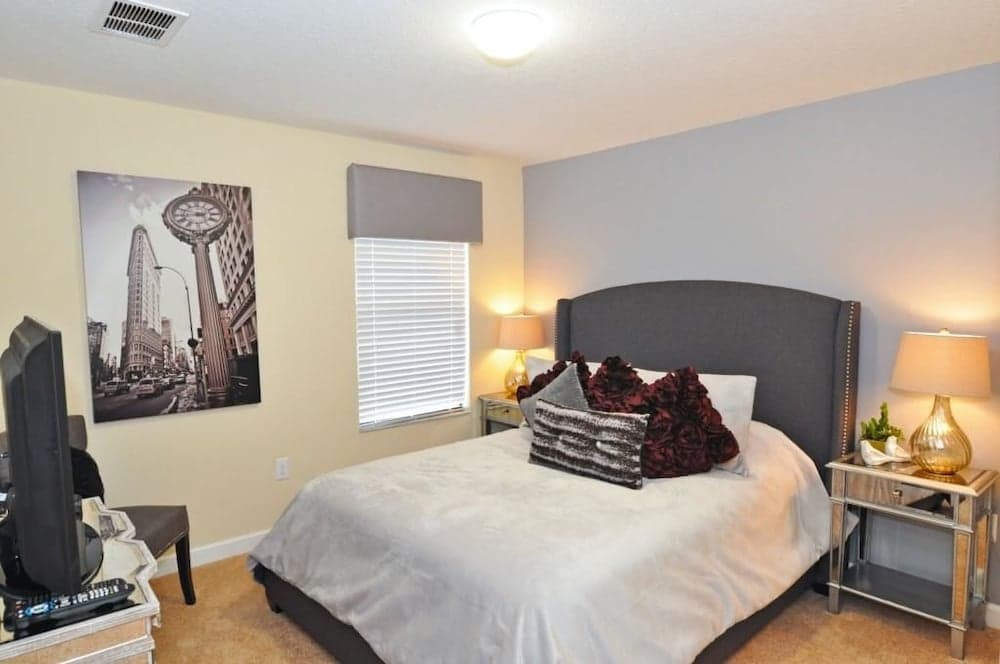 2318 Providence House 6 Bedroom by Florida Star