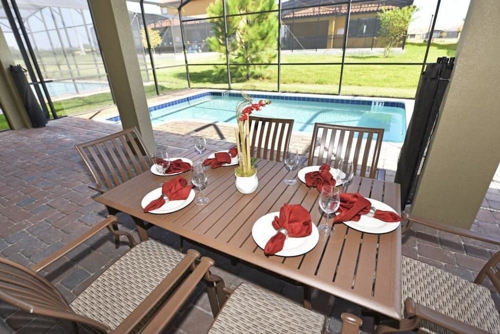 2323 Providence House 5 Bedroom by Florida Star